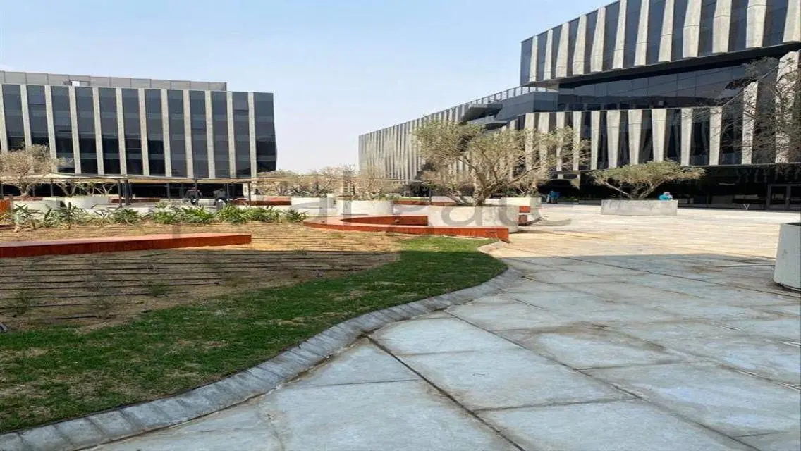 عقار مميز للبيع في EDNC بنظام تسهيلات سداد