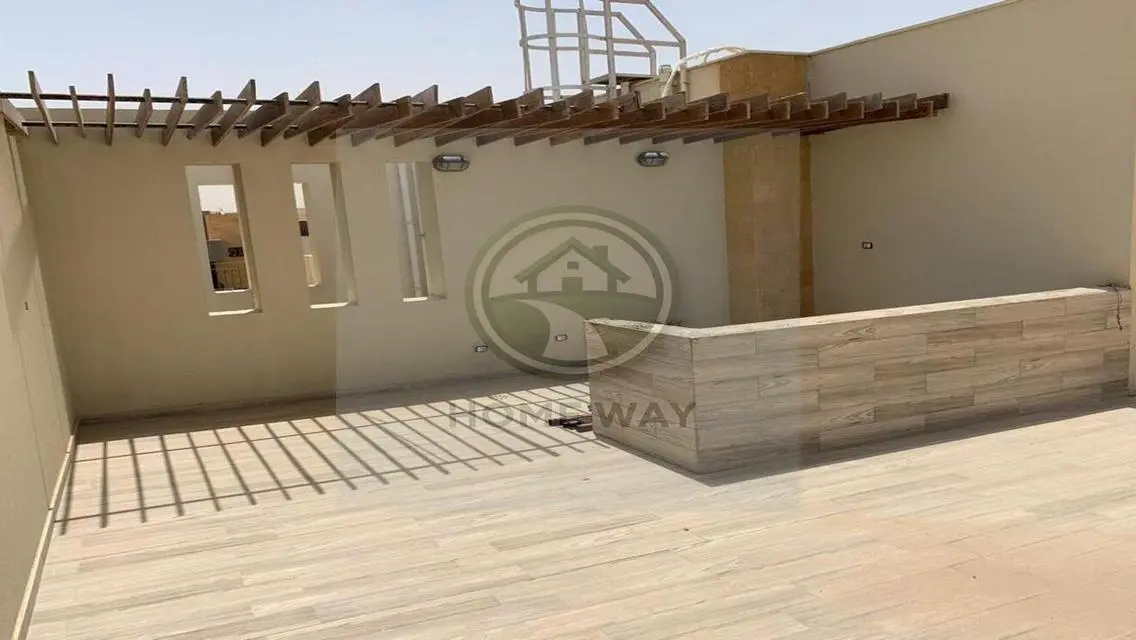 شقة مميزة للبيع بحي هادئ