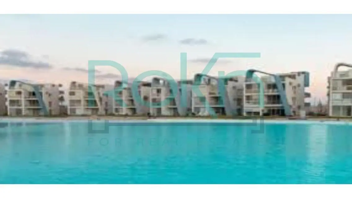 Luxurious Villa Living with Private Garden and Pool in a Prime Area