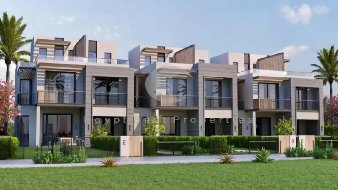 Stunning Villa for Sale with Spacious Layout and Luxurious Amenities