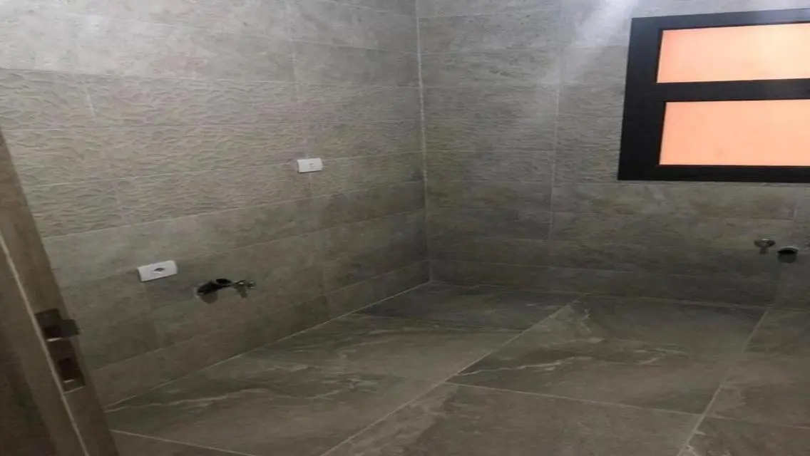 شقة فاخرة للبيع بمساحة مميزة