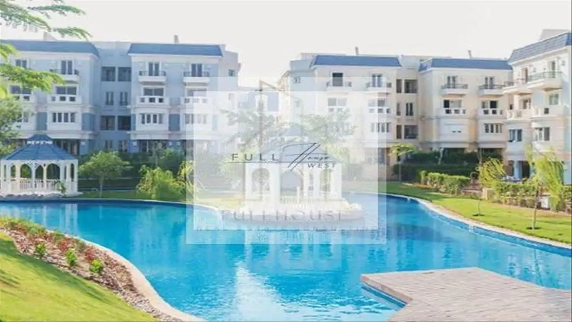 Luxury Apartment with Lake View - 290 sqm