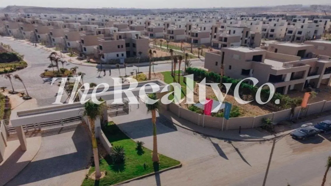 شقة ثلاث غرف مع حديقة خاصة في بالم هيلز