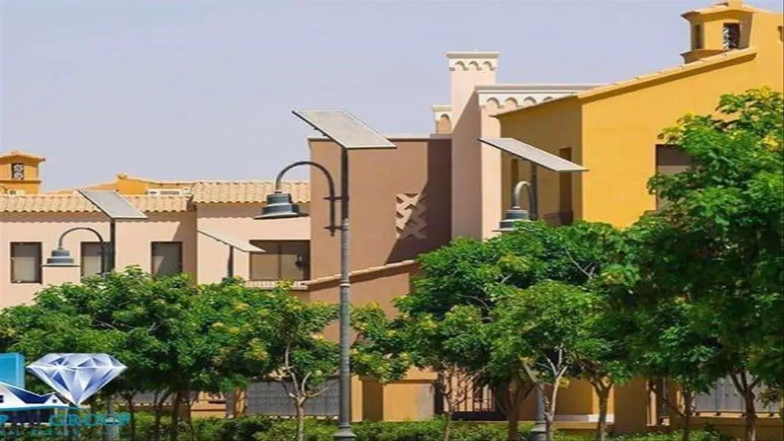 فيلا رائعة بخدمات متعددة للبيع بسعر مغري