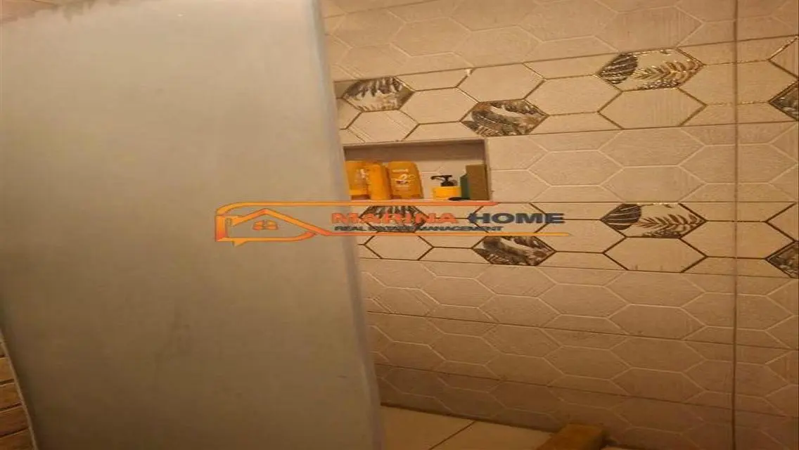 شاليه فخم للبيع في مارينا 6 قرب البحيرة