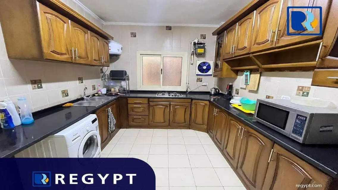 شقة فاخرة بمساحة 160 متر للبيع في مصر