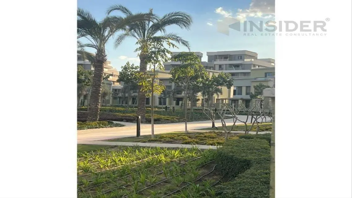 فيلا فاخرة للبيع في موقع متميز