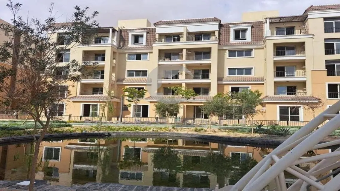 Luxurious Villa with Private Garden and Pool in Cairo