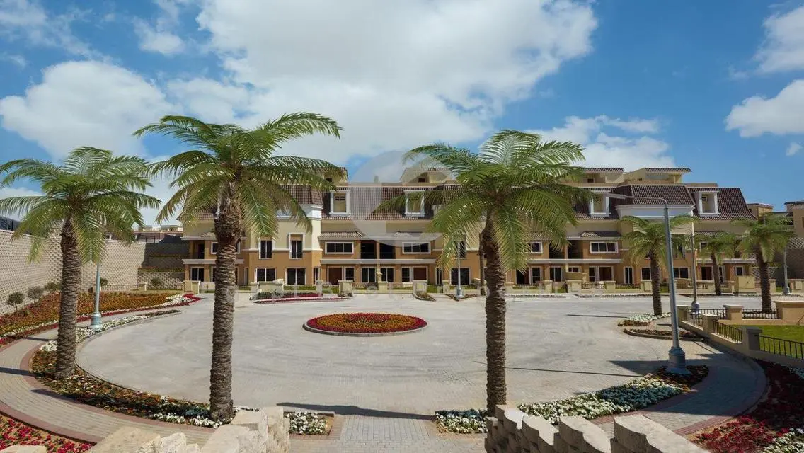 Luxurious Villa with Private Garden and Pool in Cairo