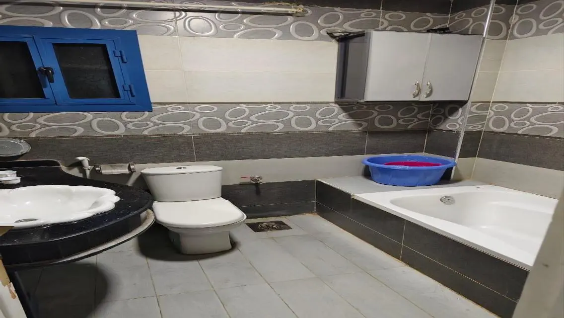 Luxury Apartment with Modern Amenities
