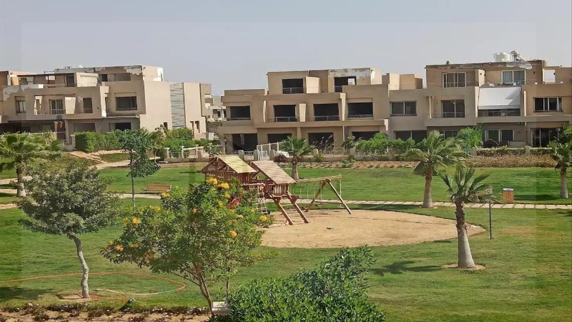Luxurious Villa for Sale with Private Garden and Shared Pool