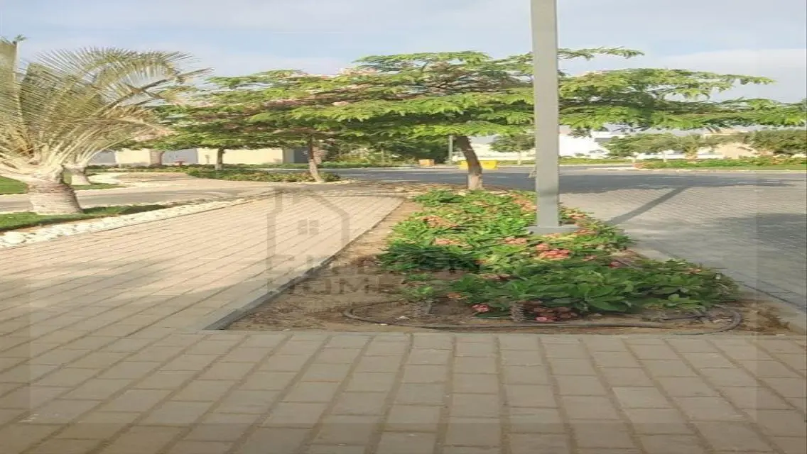 Luxurious Villa for Sale with Private Garden and Shared Pool