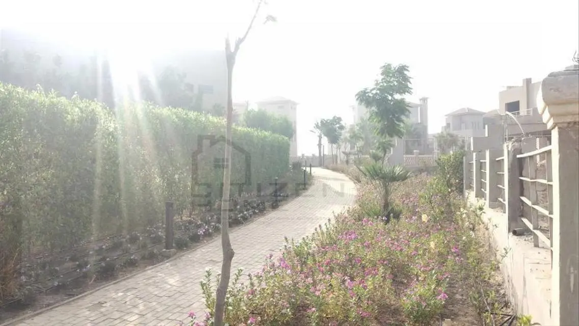 Luxurious Villa for Sale with Private Garden and Shared Pool