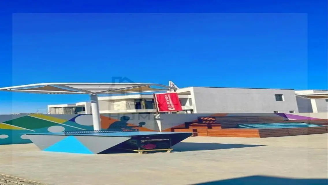 شقة فاخرة للبيع في موقع مميز