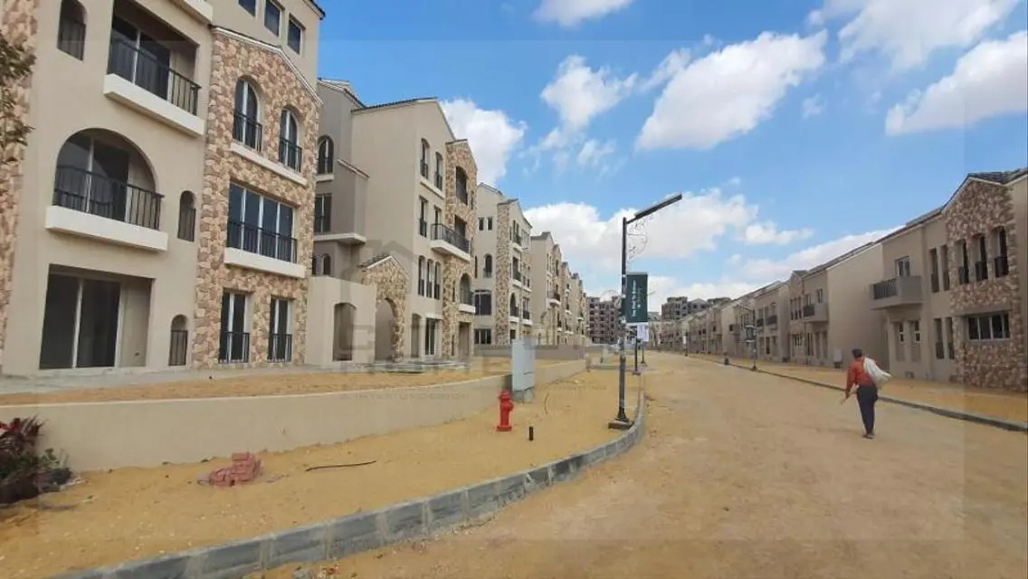 شقة فاخرة مع كافة المرافق والإطلالة على البحيرات