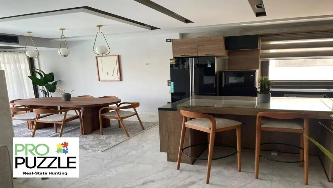 Luxurious Apartment for Rent in Lake View