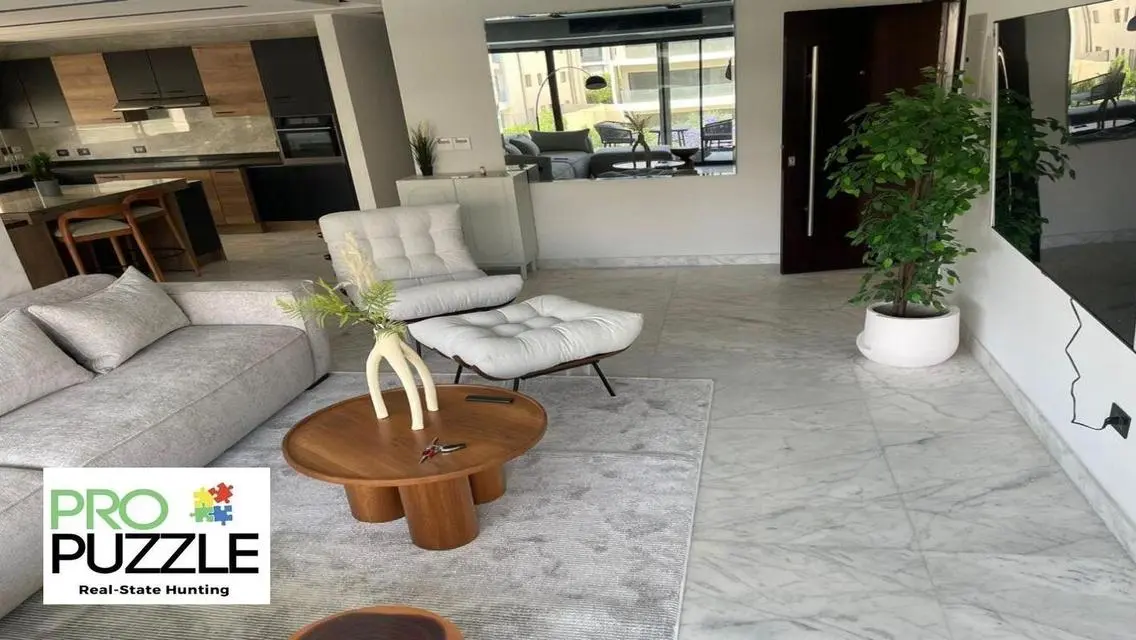 Luxurious Apartment for Rent in Lake View