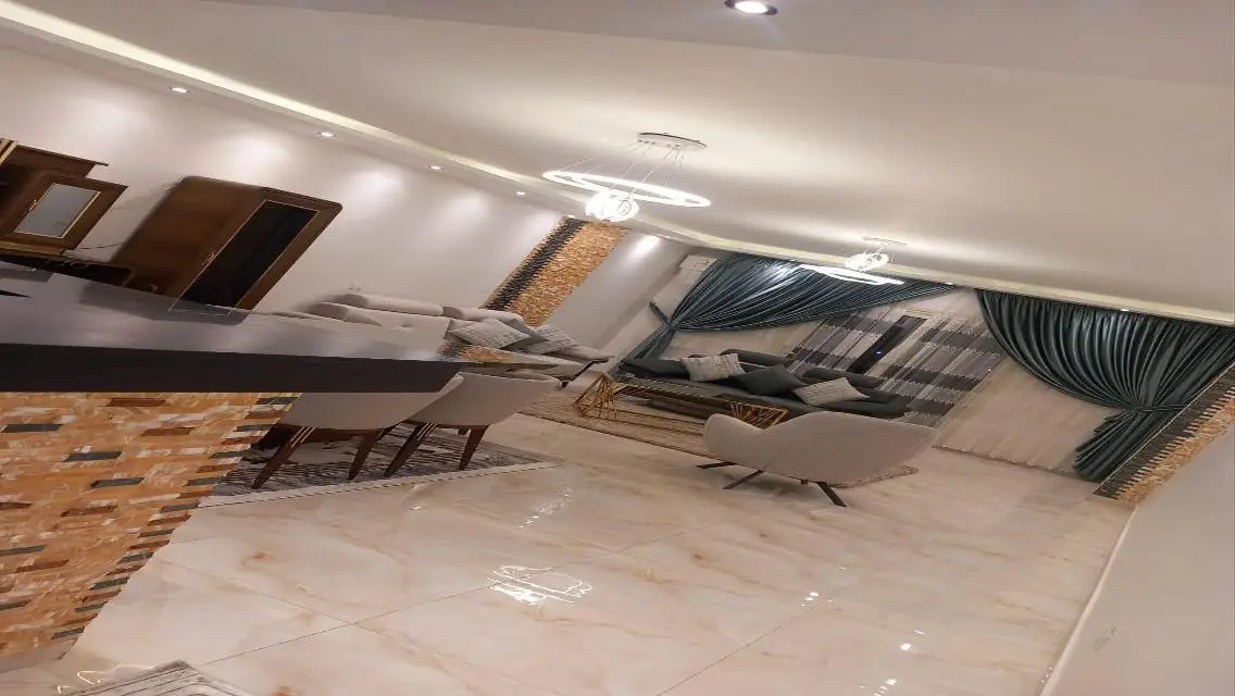 Luxury Apartment with Major Landmark View for Sale
