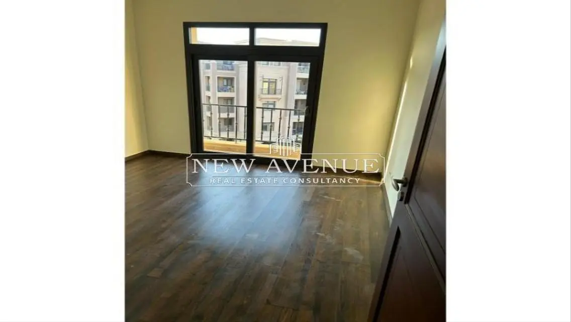 Luxury 1100 sqm Apartment - Great Investment Opportunity