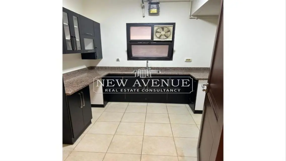 Luxury 1100 sqm Apartment - Great Investment Opportunity