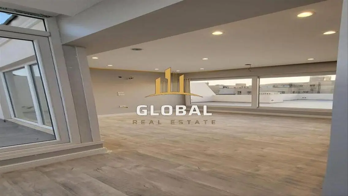 Luxury Apartment with Spacious Amenities