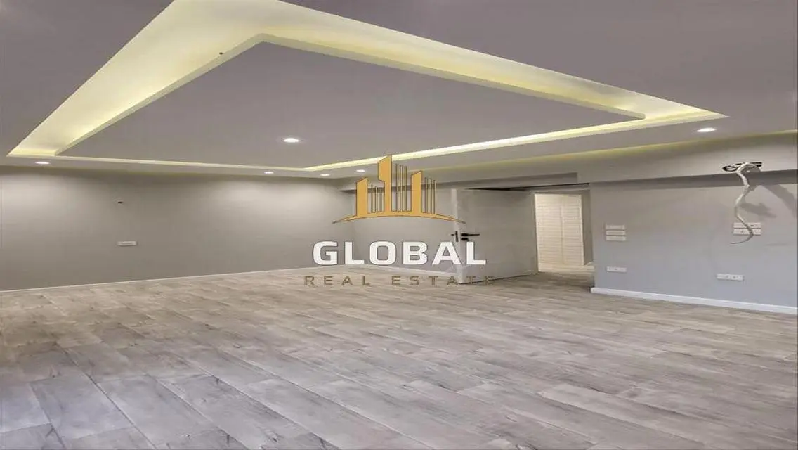 Luxury Apartment with Spacious Amenities