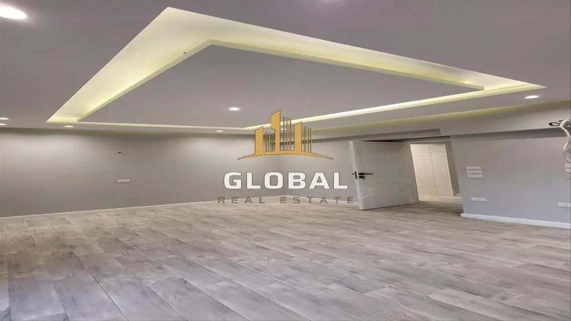 Luxury Apartment with Spacious Amenities