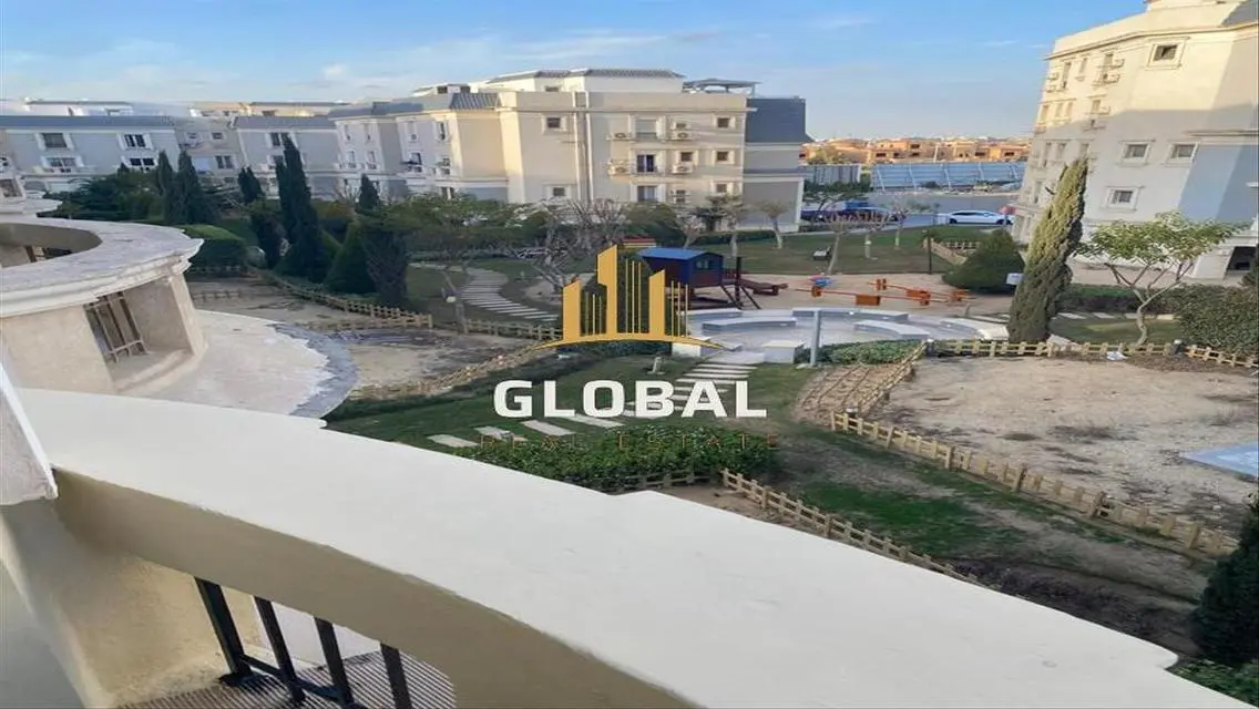 Luxury Apartment with Spacious Amenities