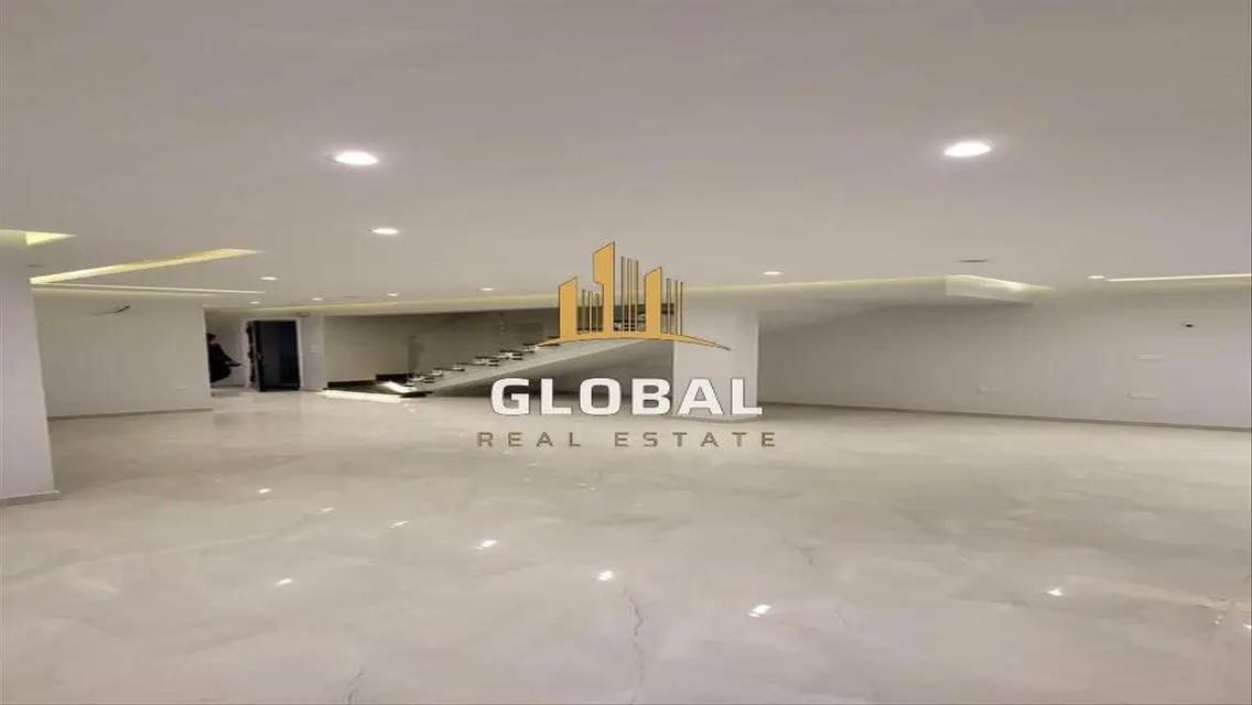 Luxury Apartment with Spacious Amenities