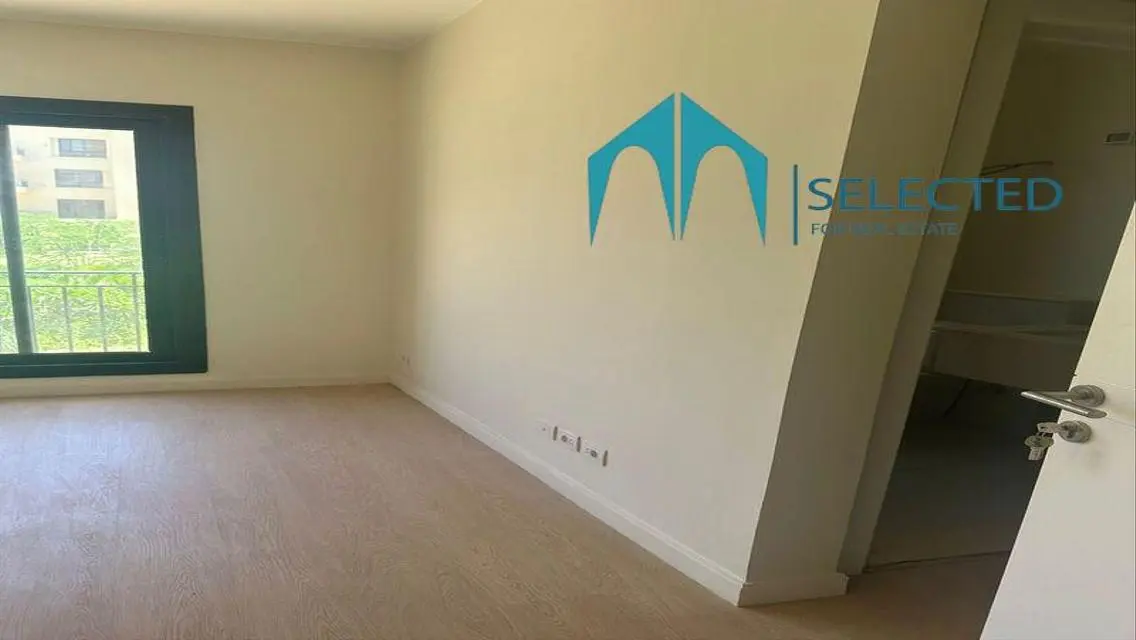 Luxurious Apartment for Sale with 990 sqm in the City Center
