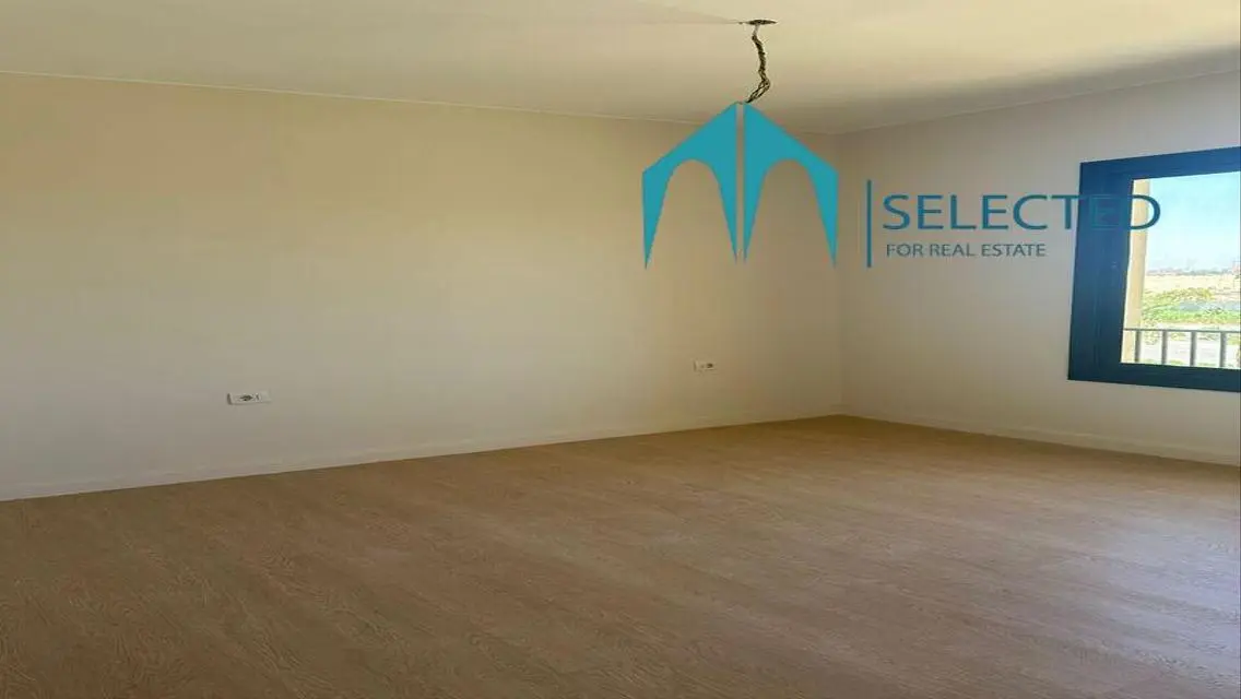 Luxurious Apartment for Sale with 990 sqm in the City Center