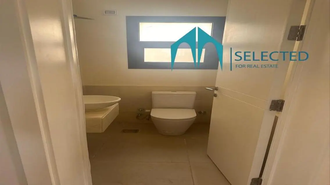Luxurious Apartment for Sale with 990 sqm in the City Center