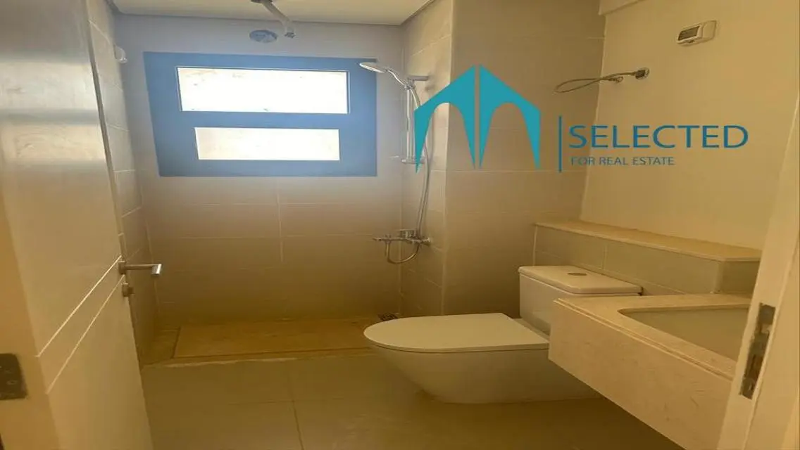 Luxurious Apartment for Sale with 990 sqm in the City Center