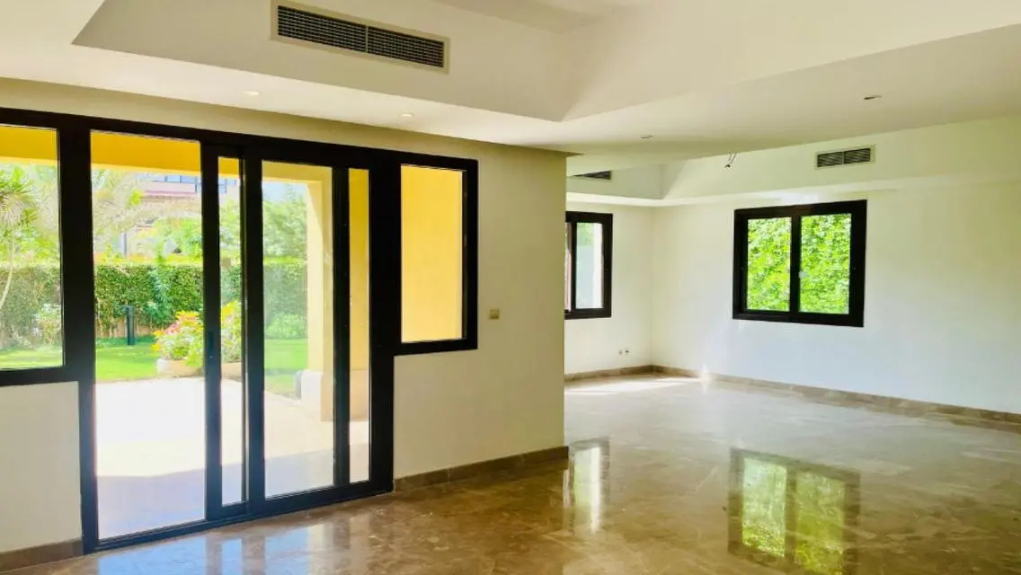 Luxury Villa in Mivida 24