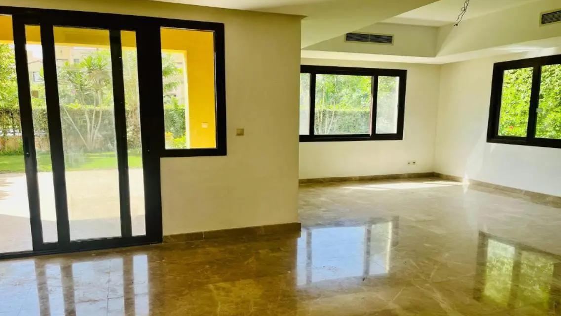 Luxury Villa in Mivida 24