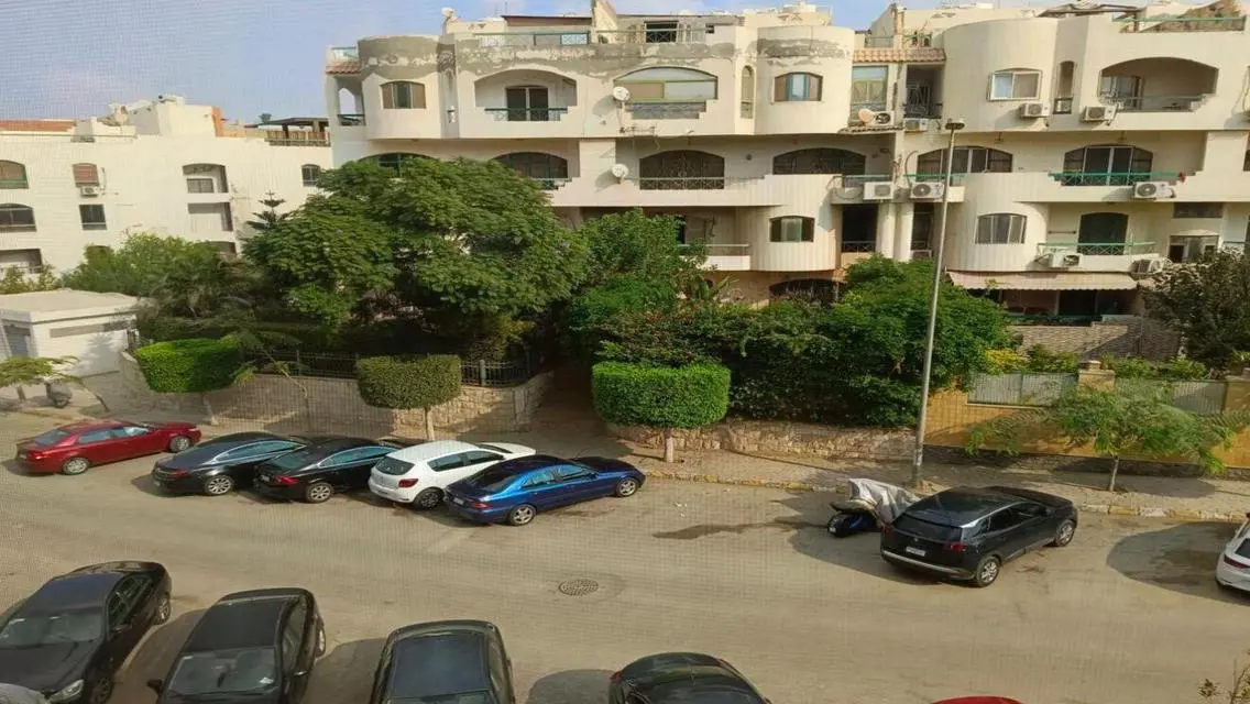 شقة رائعة للإيجار بحي متميز