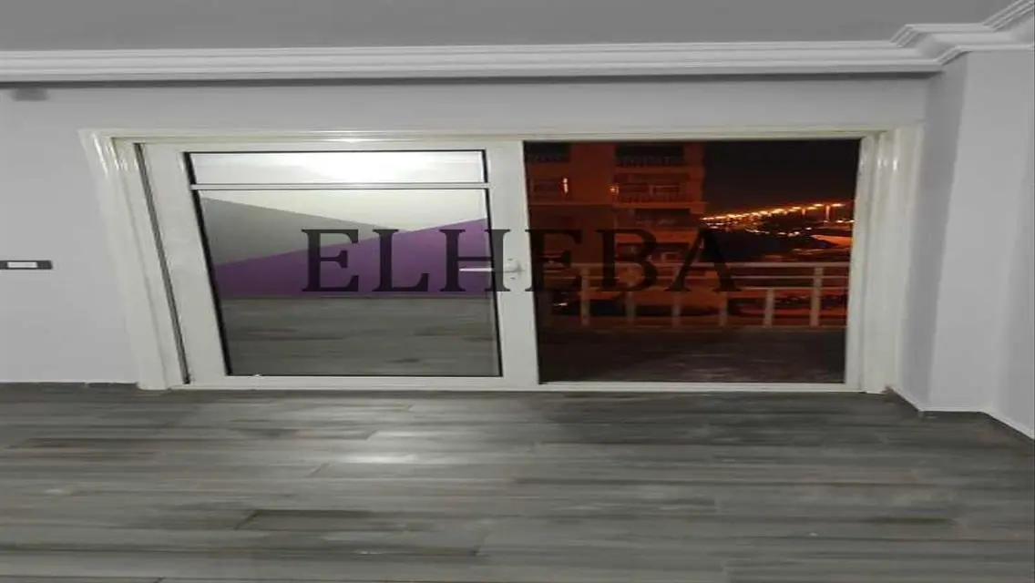 مجموعة وحدات تجارية في B11 - مول مفتوح