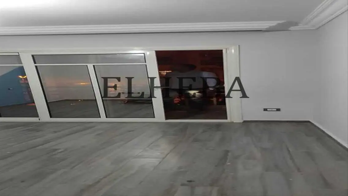 مجموعة وحدات تجارية في B11 - مول مفتوح