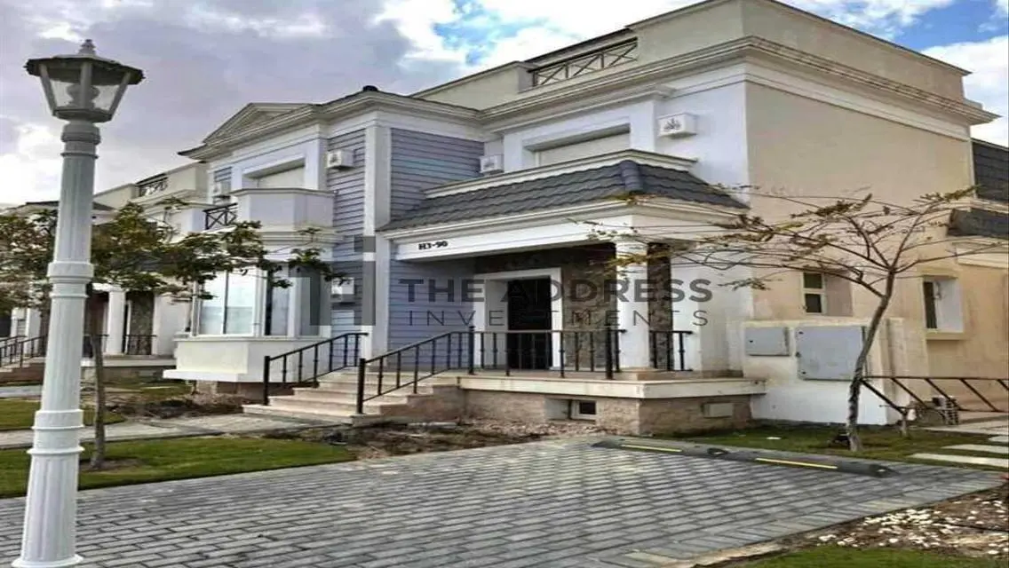 فيلا فاخرة للبيع في كمبوند بالم هيلز - نيو كايرو