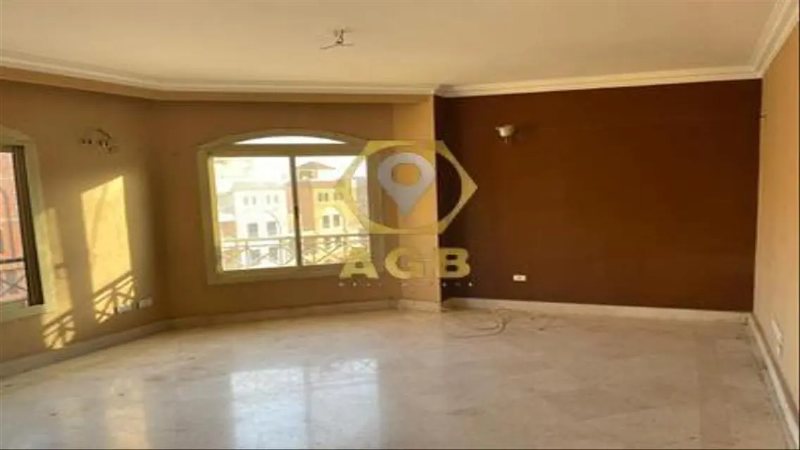 Luxury Apartment 300 sqm in the Heart of the City