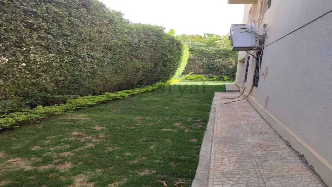 فيلا فاخرة بمسبح وحديقة خاصة