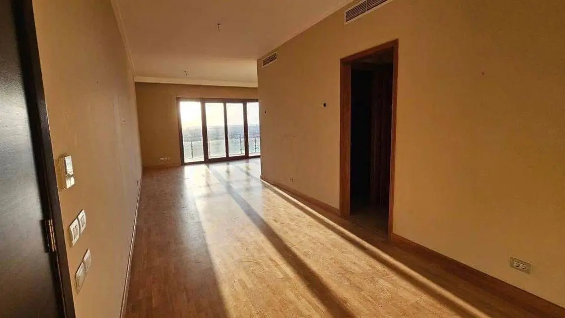 Luxury Villa with Private Garden and Pool