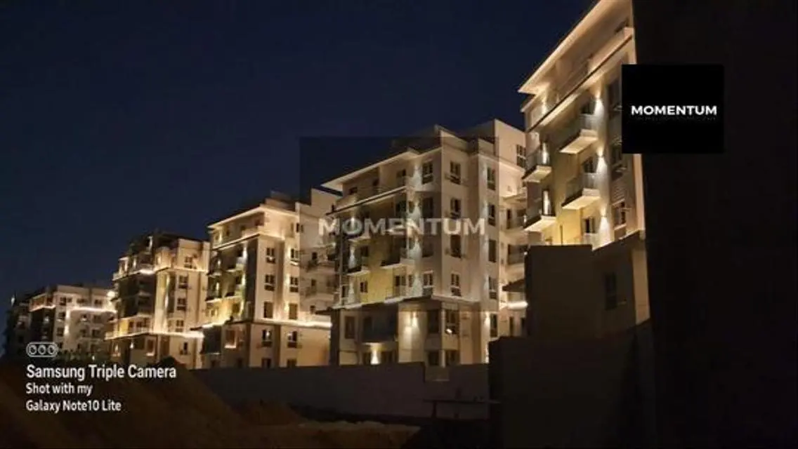 شقة بإطلالة على الجبال في مدينة iCity