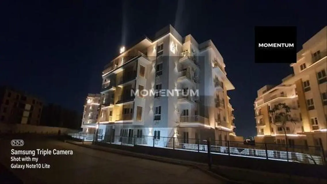 شقة بإطلالة على الجبال في مدينة iCity