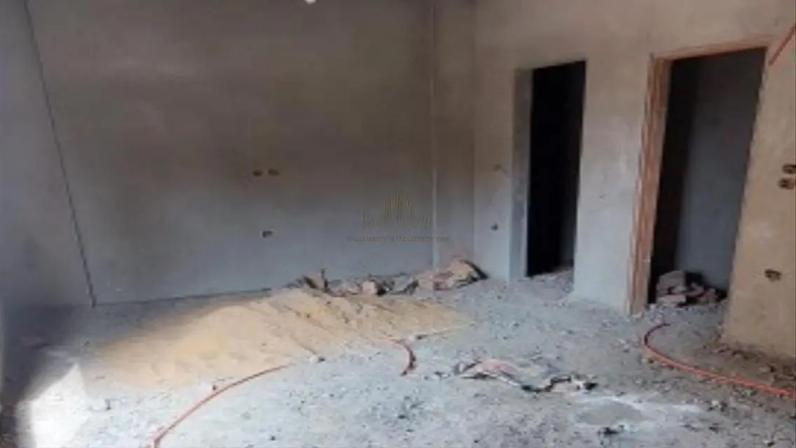 Luxurious Apartment with Spacious Layout in Prime Location