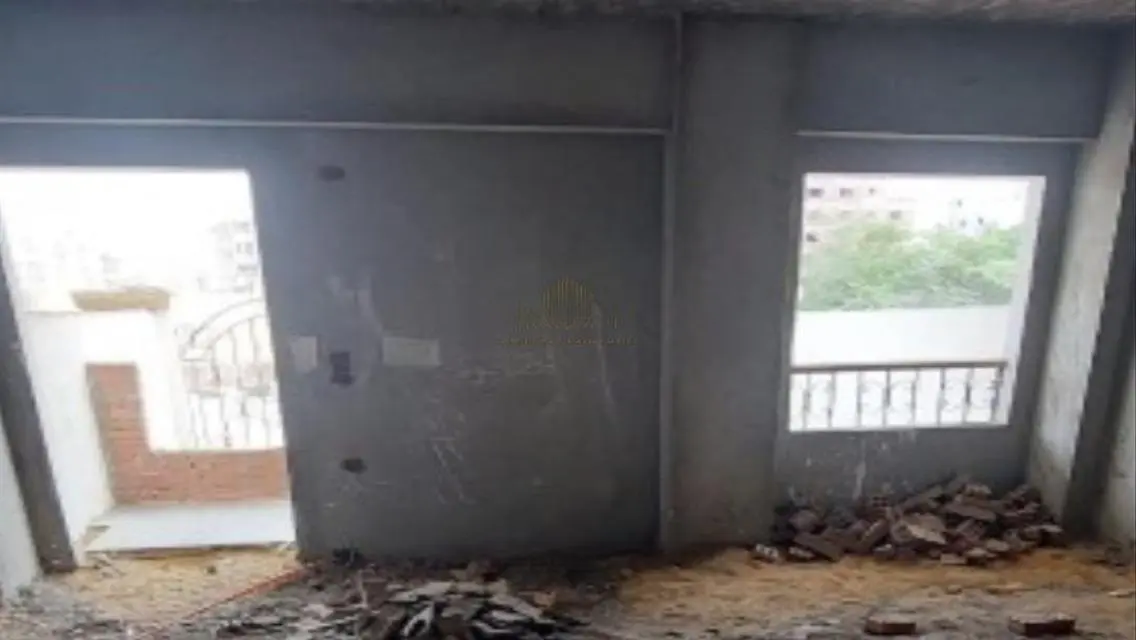 Luxurious Apartment with Spacious Layout in Prime Location