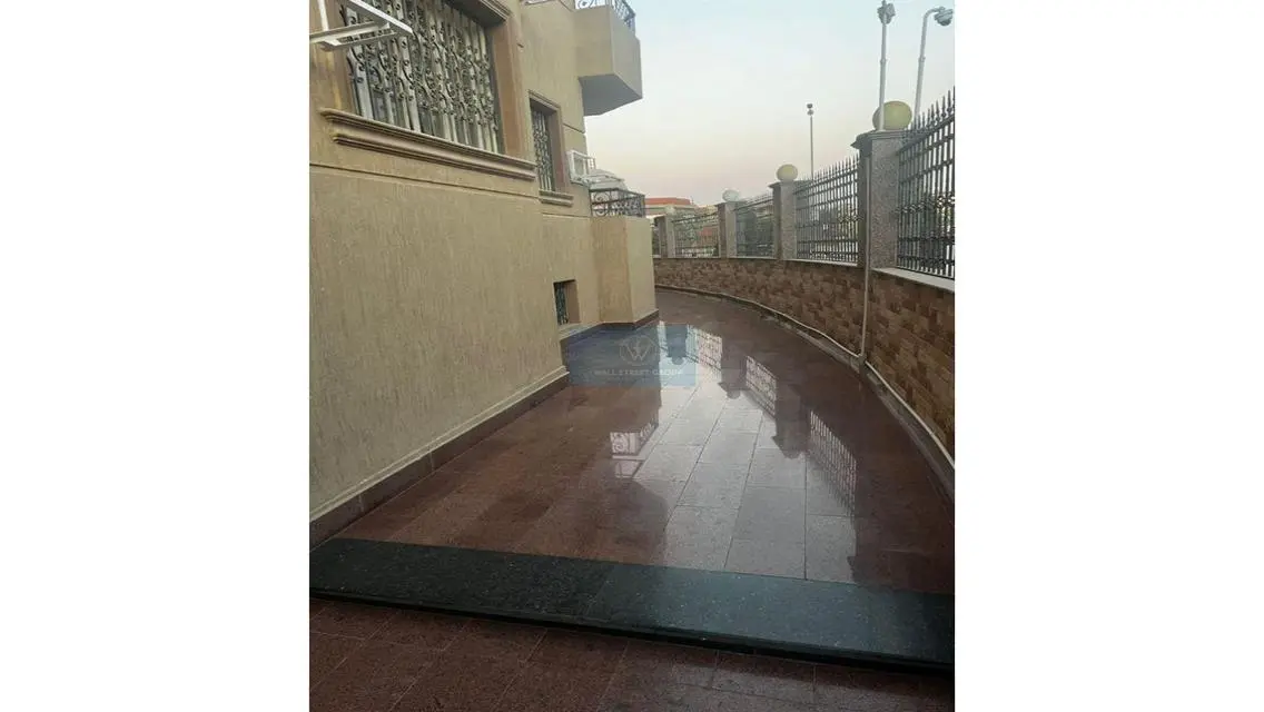 Luxurious 280 sqm Apartment in the Heart of the City
