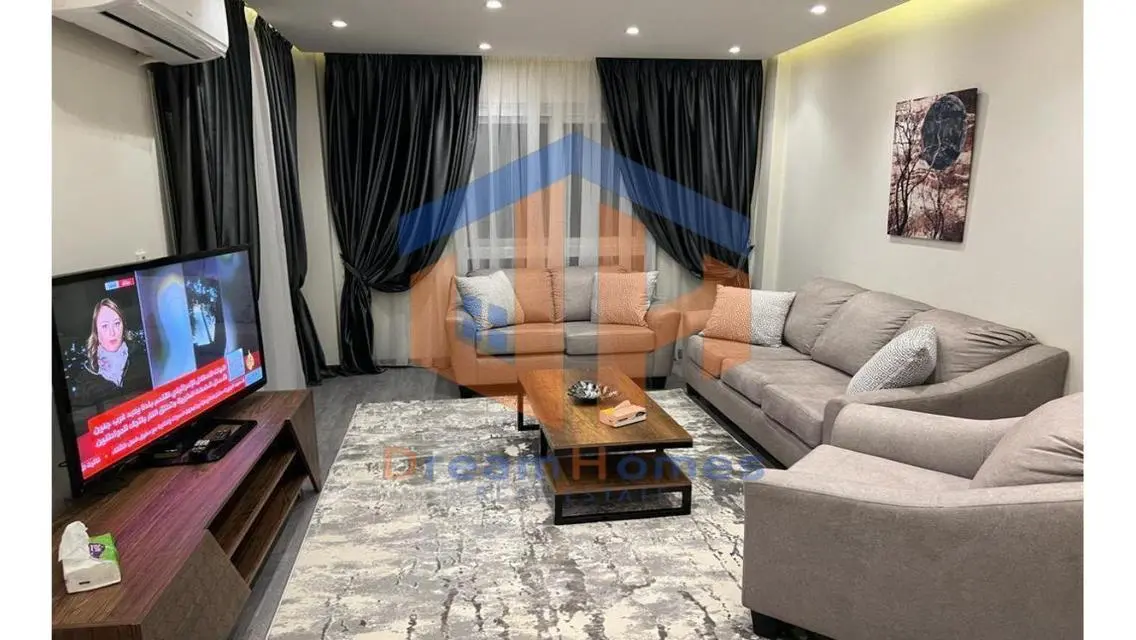 شقة مميزة في ب8 - 30,000 جنيه