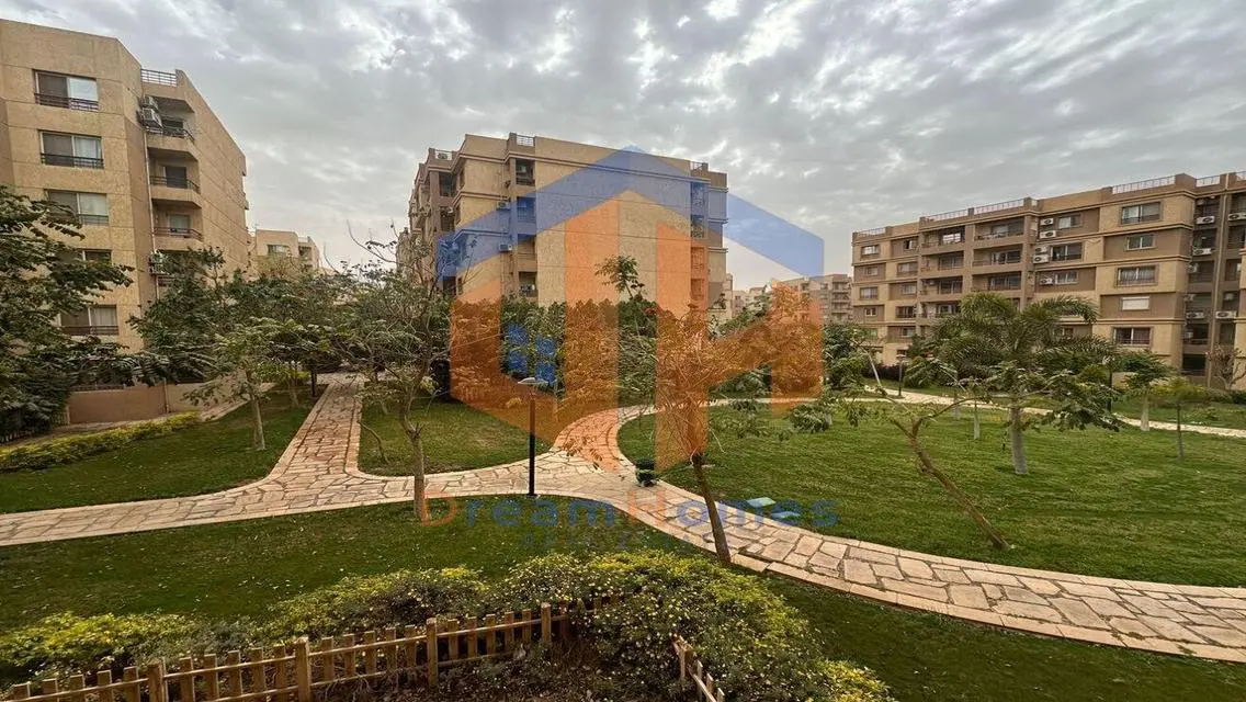 شقة فاخرة ب6-131-3-2 مع إطلالة رائعة ومرافق ممتازة