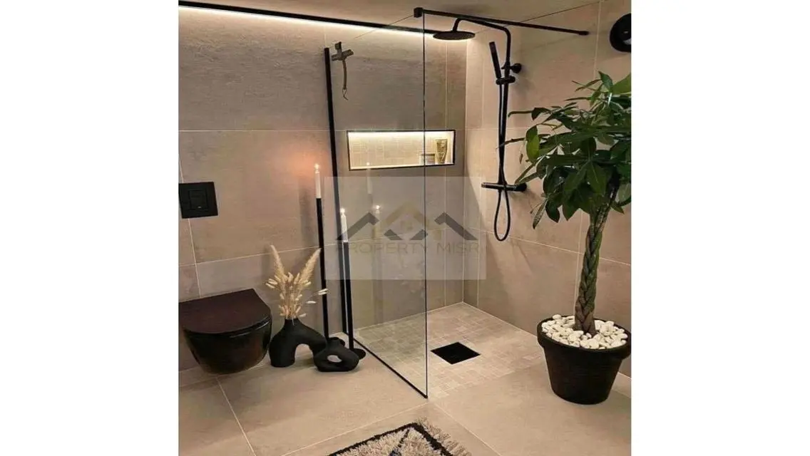 Luxury Apartment in Prime Location - 260 sqm